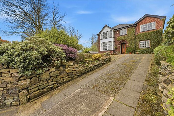 4 Bedroom Detached House For Sale In Buxton Old Road, Macclesfield, SK11