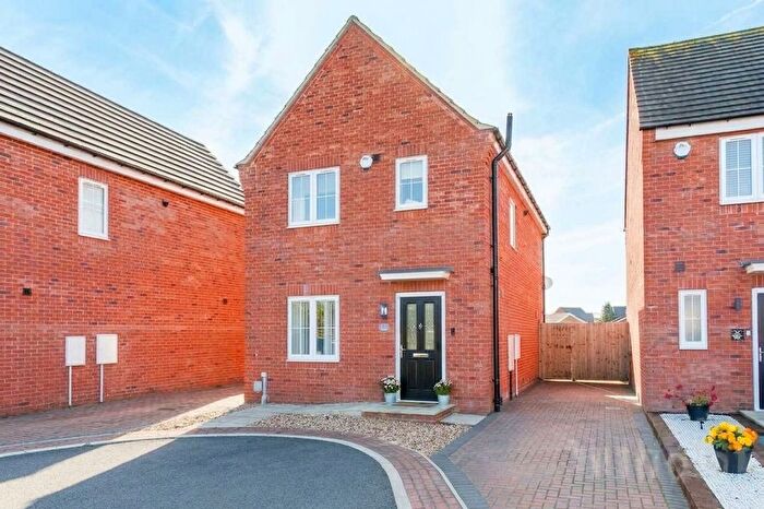 3 Bedroom Detached House For Sale In Meadows Walk, Clowne, S43