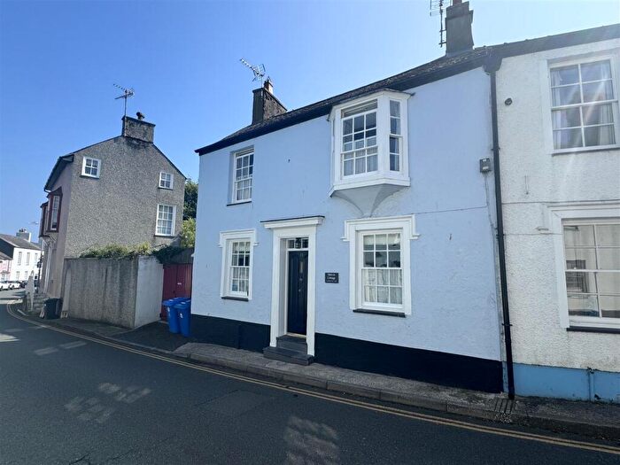 3 Bedroom House For Sale In Rating Row, Beaumaris, LL58