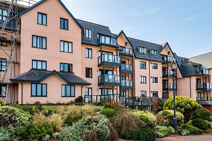 2 Bedroom Apartment For Sale In Cliff Road, Budleigh Salterton, EX9