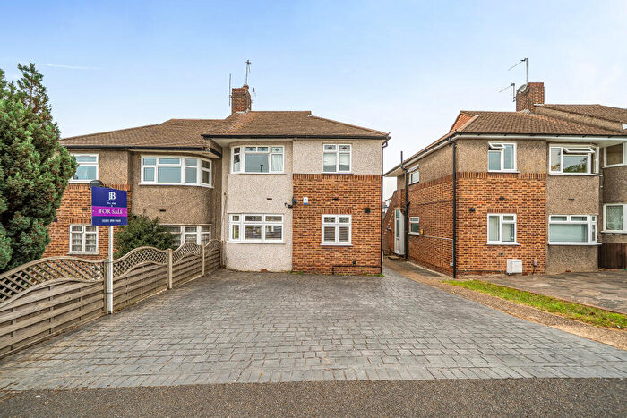 2 Bedroom Ground Maisonette For Sale In Downbank Avenue, Bexleyheath, Bexley, DA7