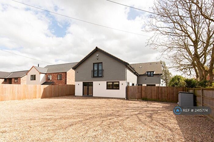5 Bedroom Semi-Detached House To Rent In Watton Road, Norwich, NR9