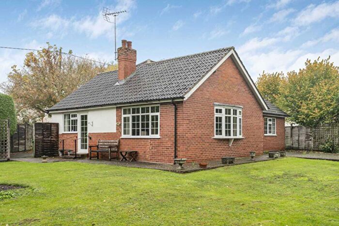 3 Bedroom Detached Bungalow For Sale In The Maltings, Luston, Leominster, Herefordshire, HR6