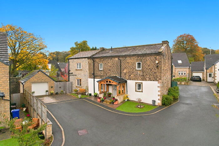 3 Bedroom Detached House For Sale In Marsden Farm Cottage, Walton Lane, BB9