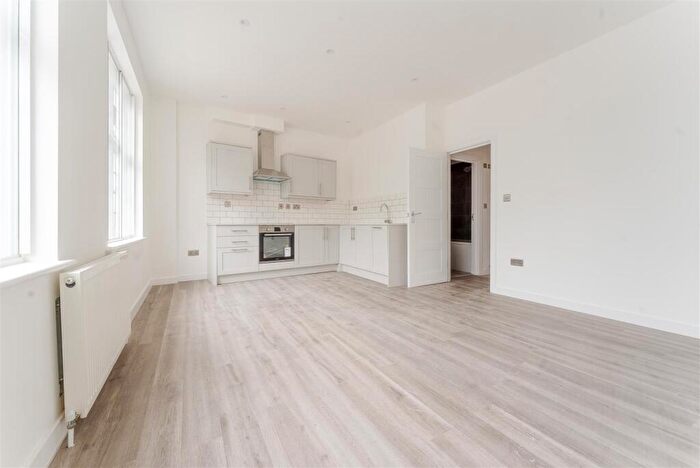 1 Bedroom Flat To Rent In London Road, Guildford, GU1