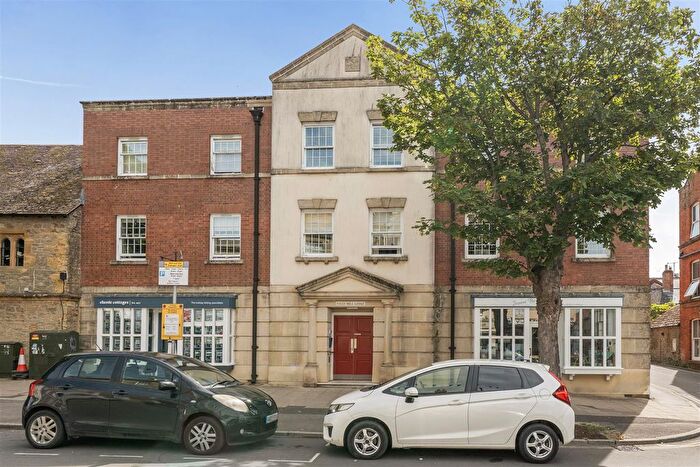 2 Bedroom Property For Sale In South Street, Bridport, DT6