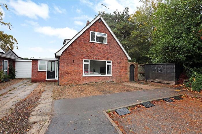 4 Bedroom Link Detached House For Sale In Soanes Court, Lyng, Norwich, Norfolk, NR9
