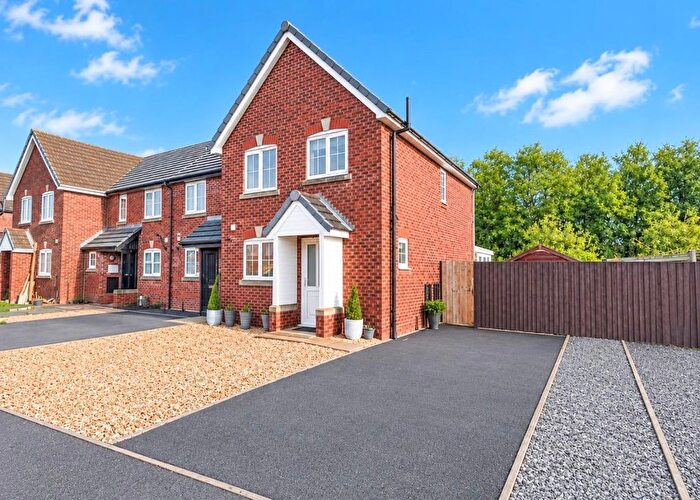 3 Bedroom Semi-Detached House For Sale In Henley Drive, Oswestry, SY11