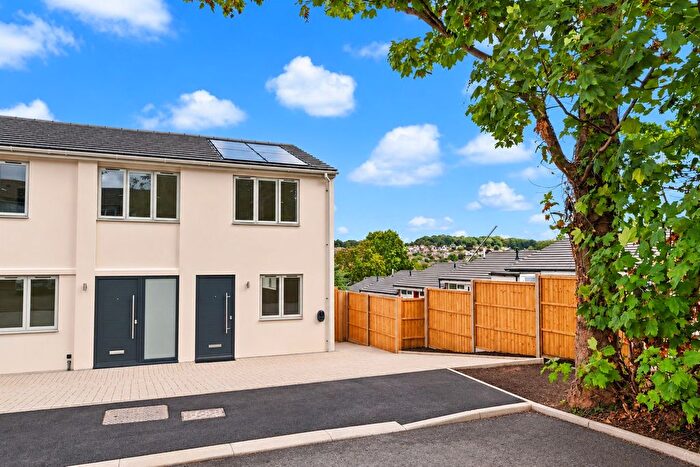 2 Bedroom End Of Terrace House For Sale In Coombe Gardens, Berkhamsted, HP4