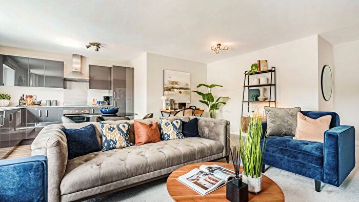 2 Bedroom Semi-Detached House For Sale In Manor Dr, Peterborough, PE4