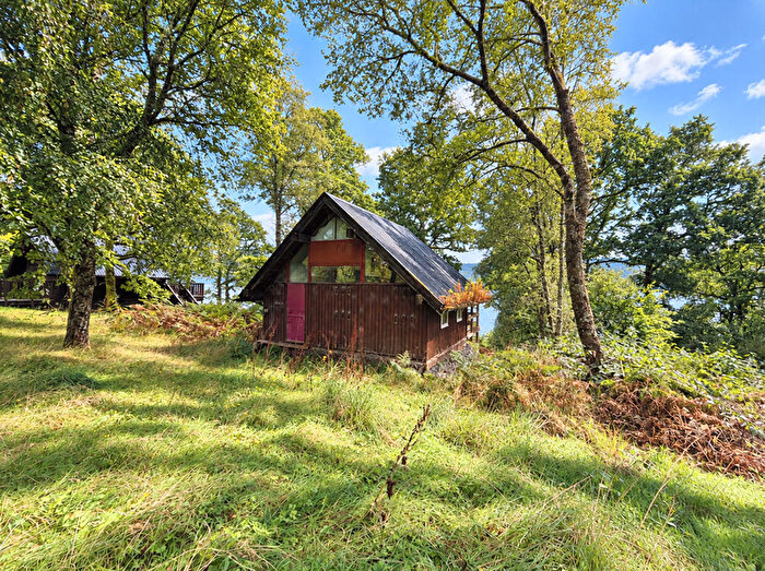 2 Bedroom Chalet For Sale In Cabin, Dalavich Chalet Park, Dalavich, PA35