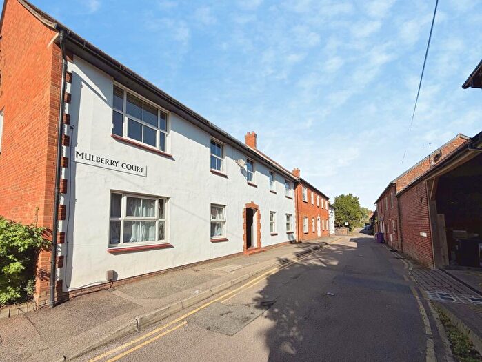 2 Bedroom Flat To Rent In Pond Lane, Baldock, Hertfordshire, SG7