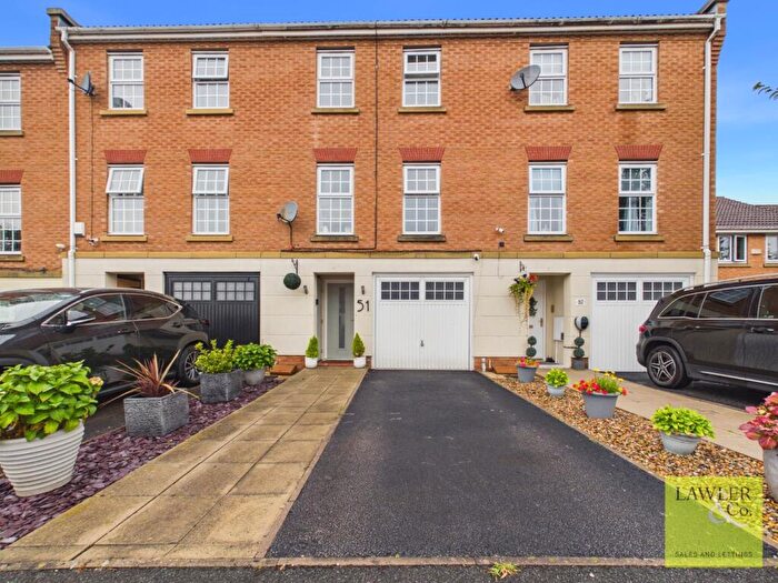 3 Bedroom Town House For Sale In Brookhey, Hyde, Greater Manchester, SK14