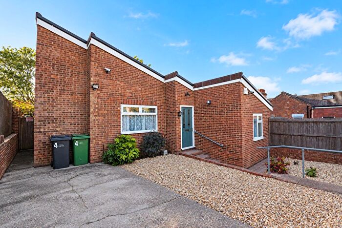3 Bedroom Detached Bungalow For Sale In Lords Lane, Hastings, TN35
