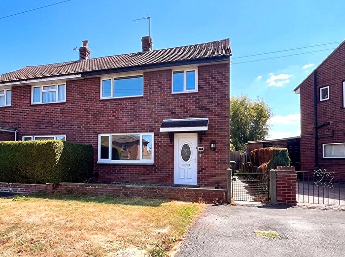 3 Bedroom Semi-Detached House For Sale In Meadow Farm Drive, Shrewsbury, Shropshire, SY1