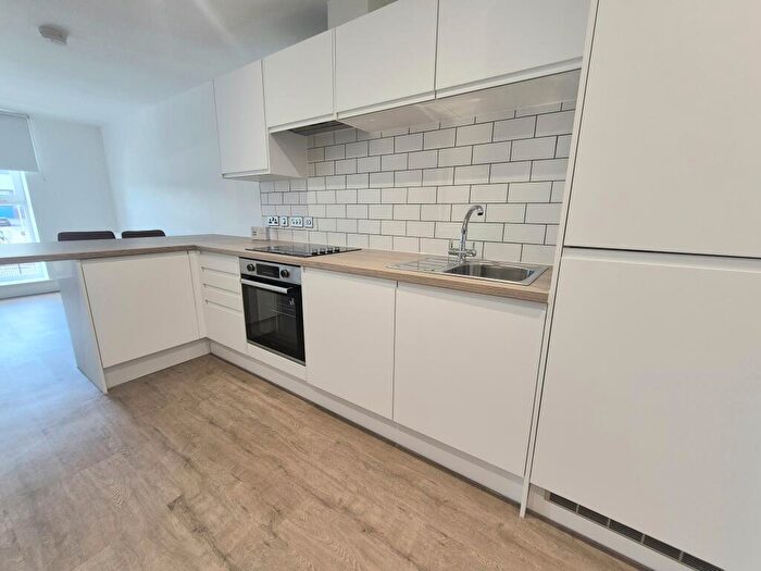 1 Bedroom Apartment To Rent In Bolt Works, HX1