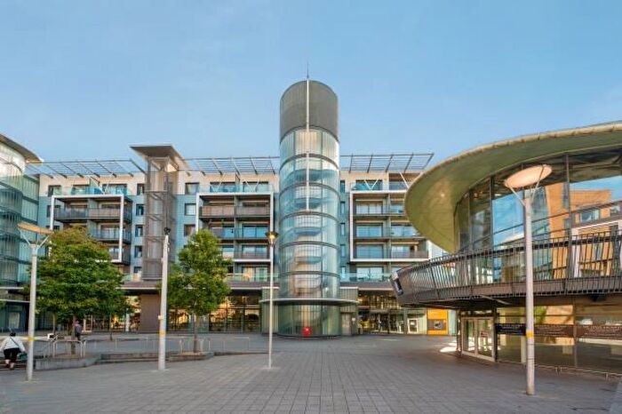 2 Bedroom Flat To Rent In Providence Place, Maidenhead, SL6