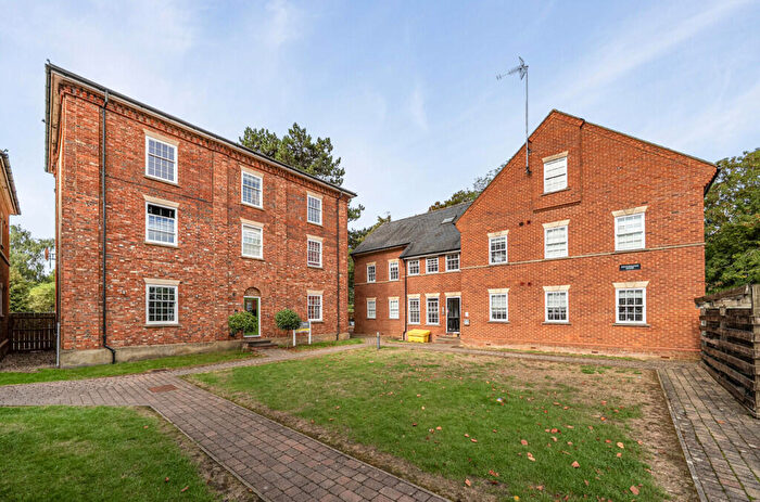 2 Bedroom Apartment For Sale In Nelson Street, Buckingham, Buckinghamshire, MK18