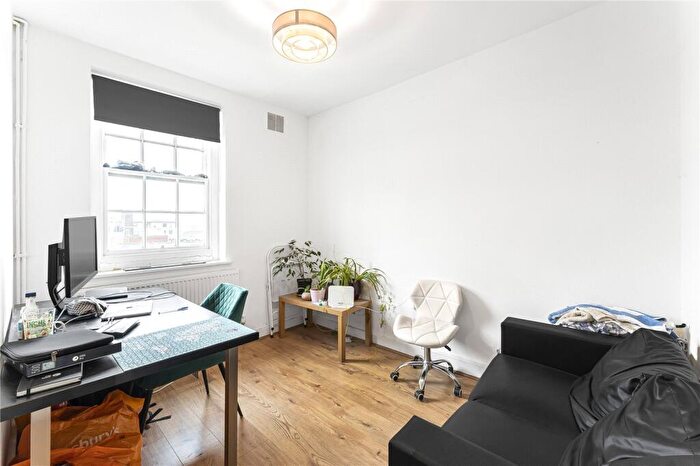 2 Bedroom Apartment To Rent In Maygood Street, London, N1