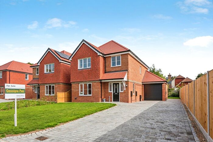 4 Bedroom Detached House For Sale In Orchard Close, Bosham, Chichester, West Sussex, PO18