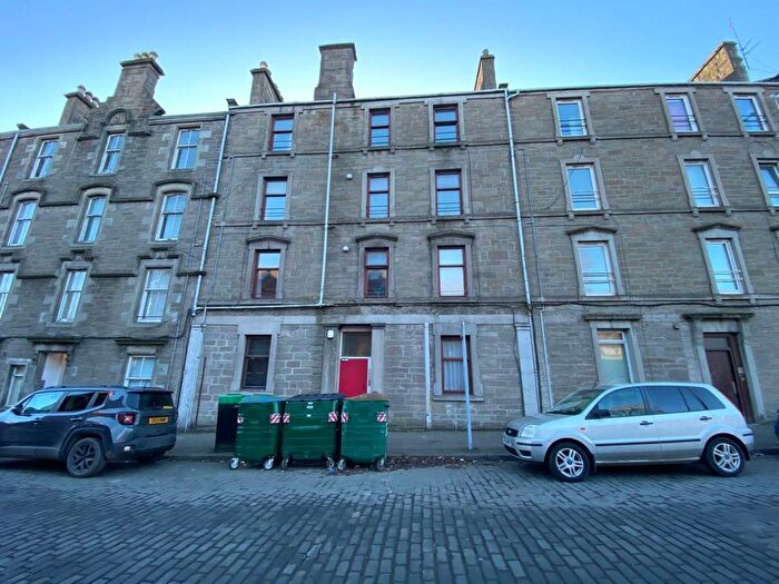 1 Bedroom Flat To Rent In G/R Stirling Street, Dundee, DD3