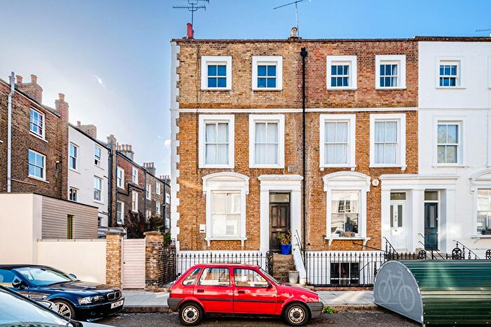 2 Bedroom Maisonette For Sale In Fremont Street, E9