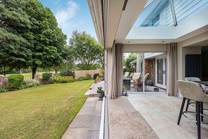 4 Bedroom Detached House For Sale In Brettingham Gate, Swindon, SN3