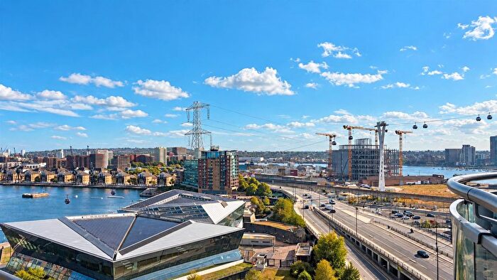 2 Bedroom Flat For Sale In Tidal Basin Road, London, E16