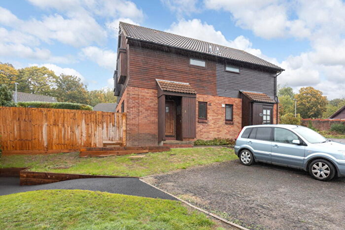1 Bedroom Cluster House For Sale In Quarry Close, Devizes, Wiltshire, SN10