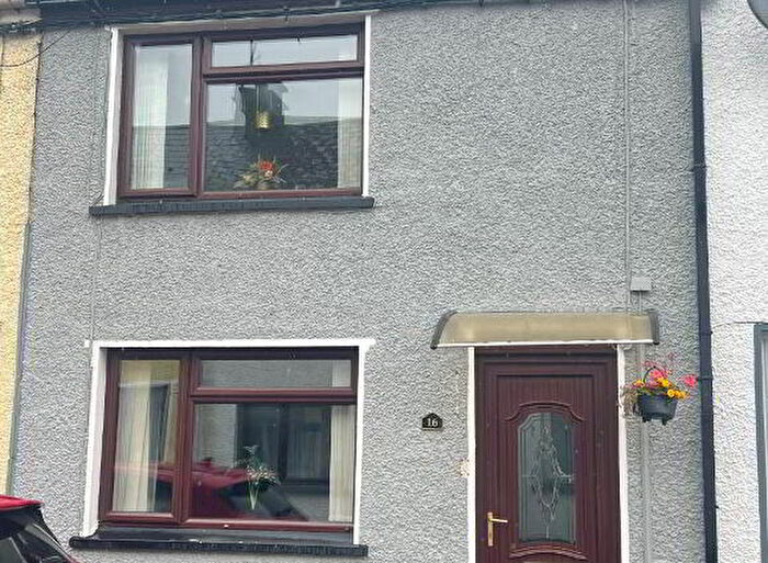 3 Bedroom Mid Terraced House To Rent In Peters Place, Newry, BT35