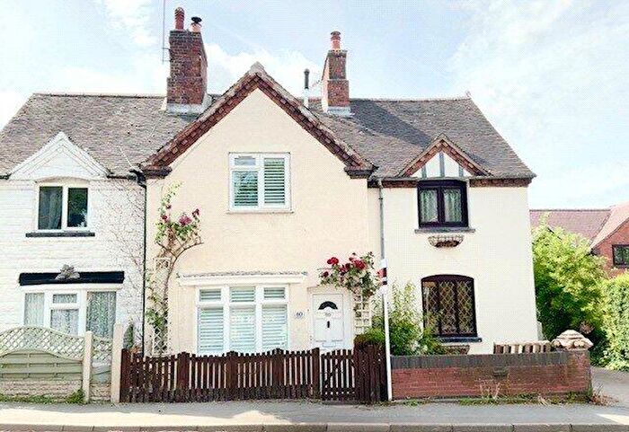 3 Bedroom House For Sale In High Street, Dosthill, Tamworth, Staffordshire, B77