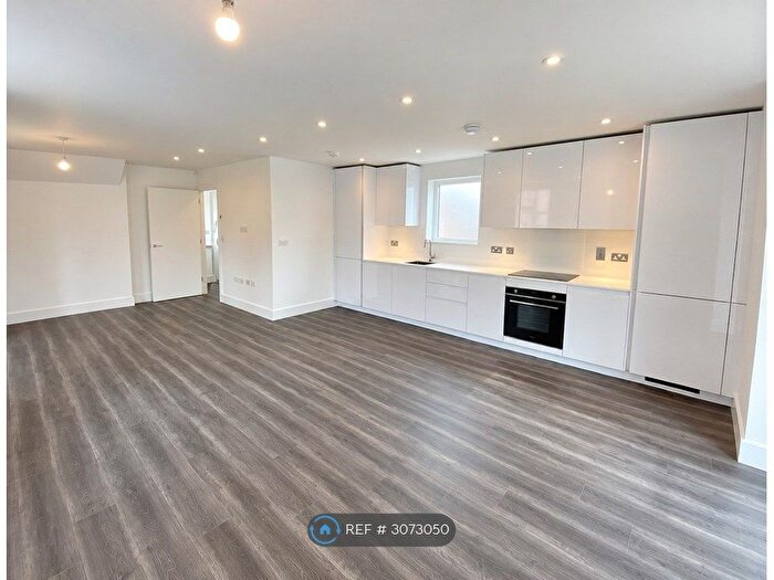 1 Bedroom Flat To Rent In Scotts Lane, Bromley, BR2