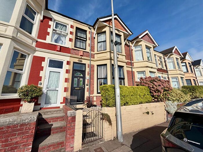 4 Bedroom Terraced House For Sale In Dock View Road, Barry, CF63