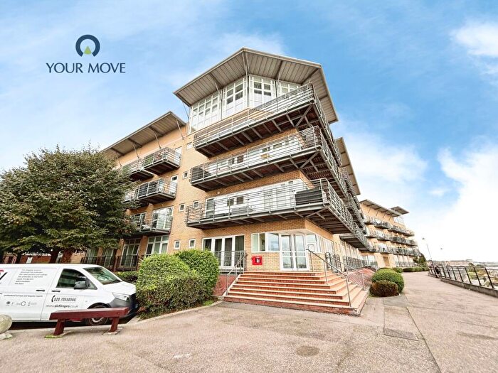 2 Bedroom Flat To Rent In Portland Place, Greenhithe, Kent, DA9