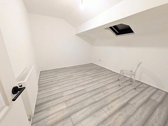 1 Bedroom Flat To Rent In Woodchurch Road, Birkenhead, CH42