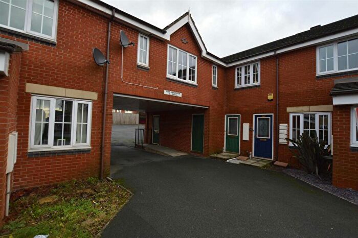 1 Bedroom Apartment To Rent In Lime Vale Way, Bradford, BD6