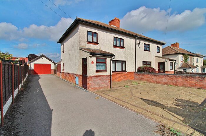 3 Bedroom Semi-Detached House For Sale In Bellfield, Titchfield, Fareham, PO14