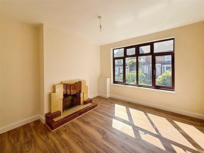 2 Bedroom Property To Rent In Baxter Avenue, Kidderminster, Worcestershire, DY10