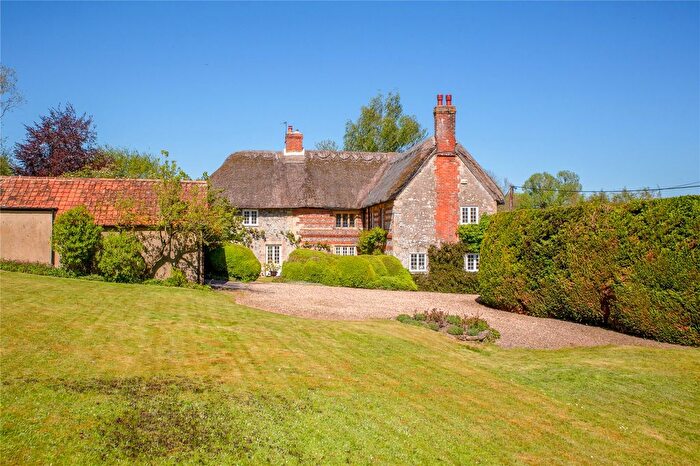 5 Bedroom Equestrian Property For Sale In Wylye Road, Hanging Langford, Salisbury, SP3