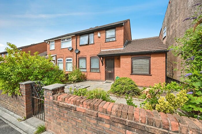3 Bedroom Semi-Detached House For Sale In West End Road, Haydock, St. Helens, Merseyside, WA11