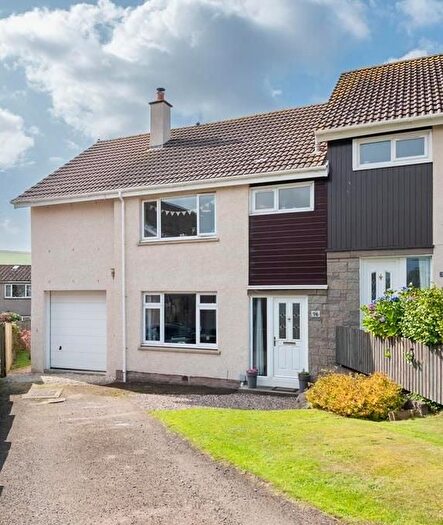 3 Bedroom Semi-Detached House For Sale In Tarvit Drive, Cupar, KY15