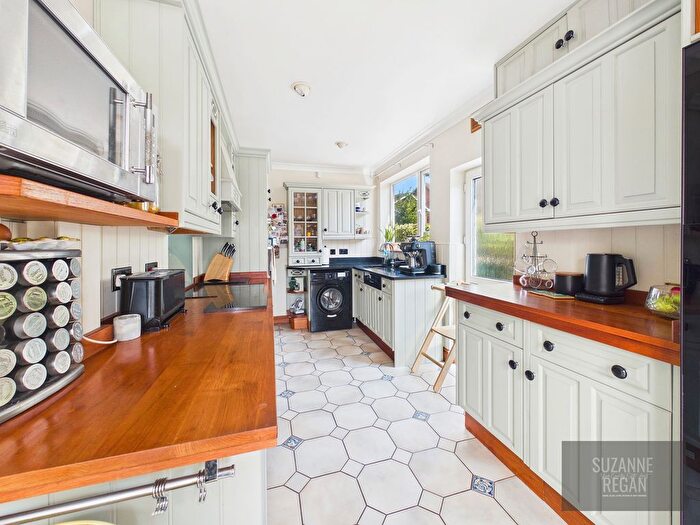 4 Bedroom Semi-Detached House For Sale In Rochester Road, Earlsdon, Coventry, CV5