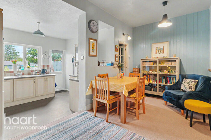 3 Bedroom Terraced House For Sale In Winchester Road, London, E4
