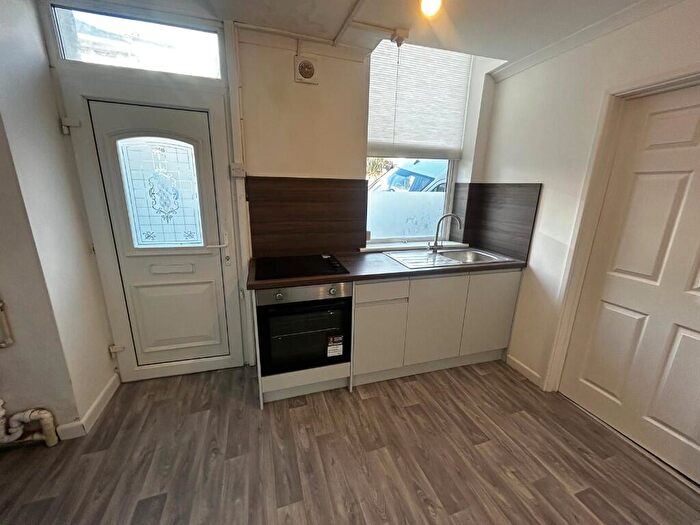 2 Bedroom End Of Terrace House To Rent In Elm Road, Plymouth, Devon, PL4