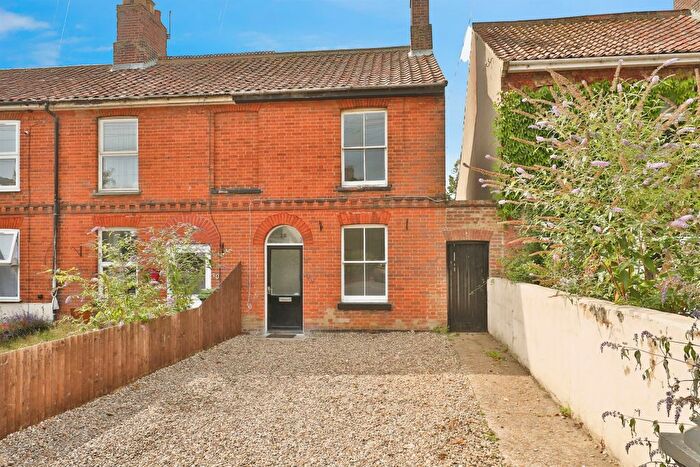 3 Bedroom End Of Terrace House For Sale In Norwich Road, Dereham, NR20