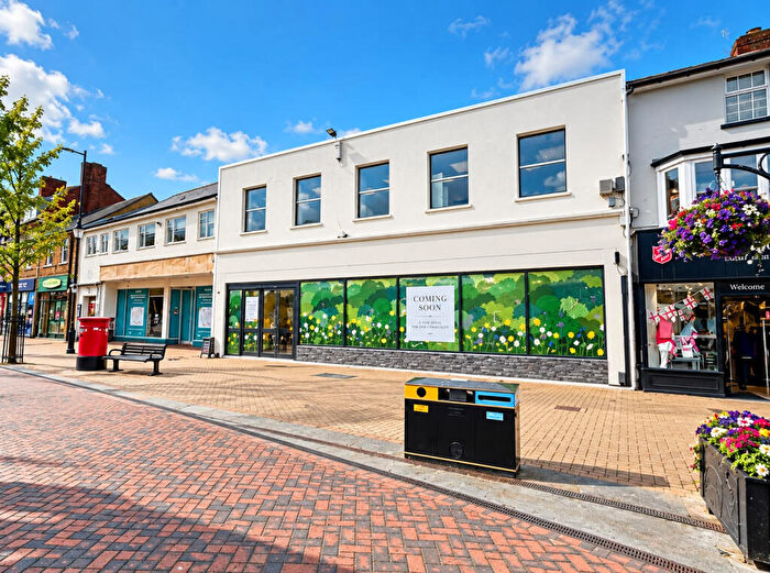 Terraced House To Rent In Bicester, Oxfordshire, OX26