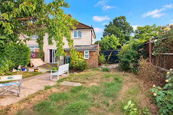 3 Bedroom Semi-Detached House For Sale In Bishops Oak Ride, Tonbridge, TN10