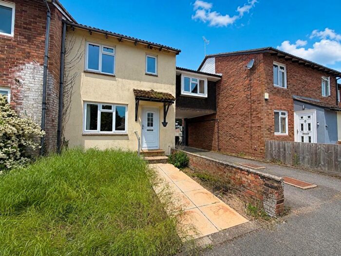 4 Bedroom Terraced House For Sale In Springwood Drive, Ashford, TN23