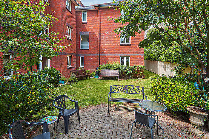 2 Bedroom Retirement Property For Sale In Montpelier Court, St Davids Hill, Exeter, EX4