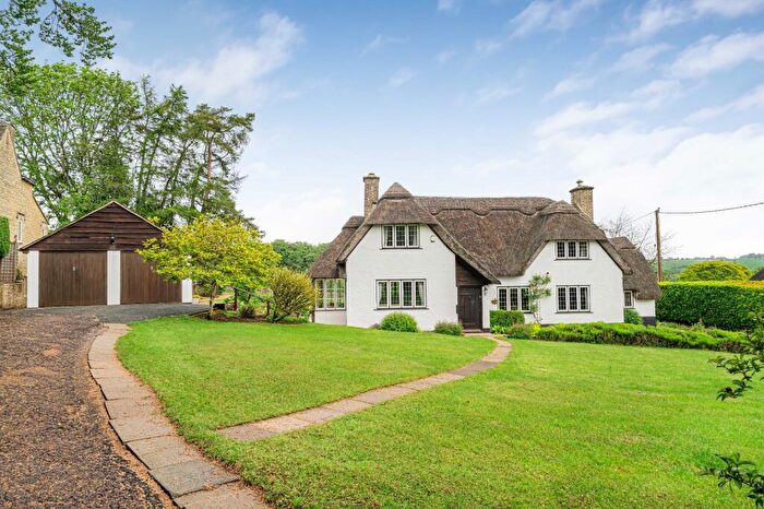 4 Bedroom Detached House For Sale In Perrotts Brook, Cirencester, Gloucestershire, GL7